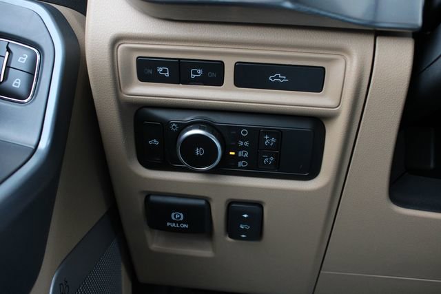 Used 2023 Ford F150 Lariat w/ Bed Utility Package image 9