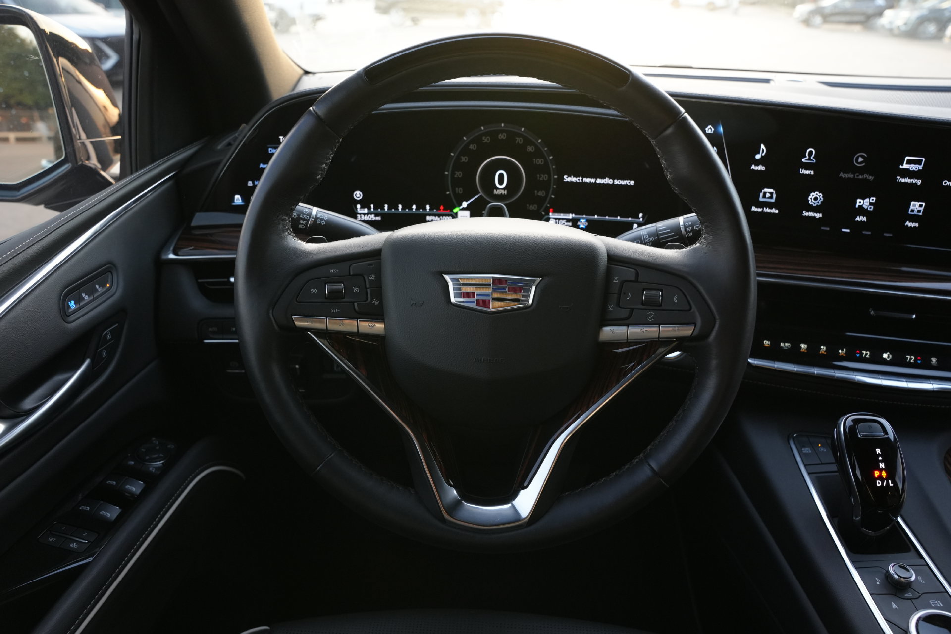 Certified 2024 Cadillac Escalade ESV Premium Luxury w/ Performance Package AWD/4WD image 10