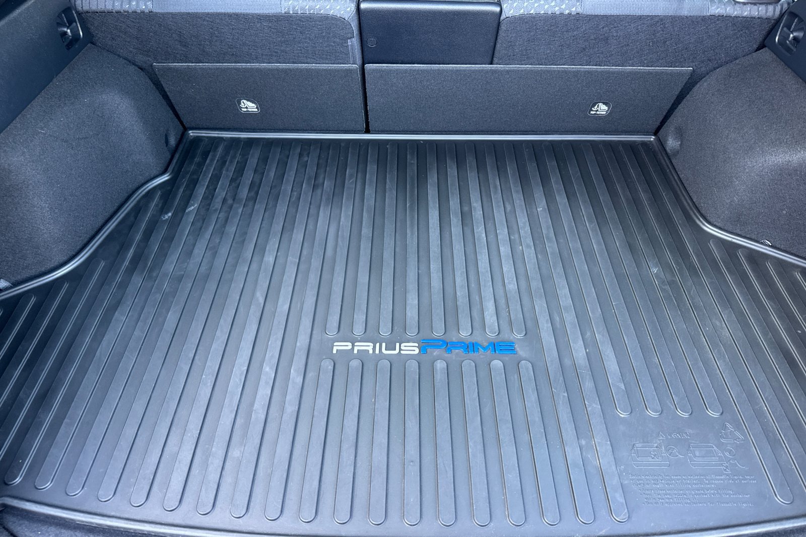 Certified 2018 Toyota Prius Prime Plus FWD image 17