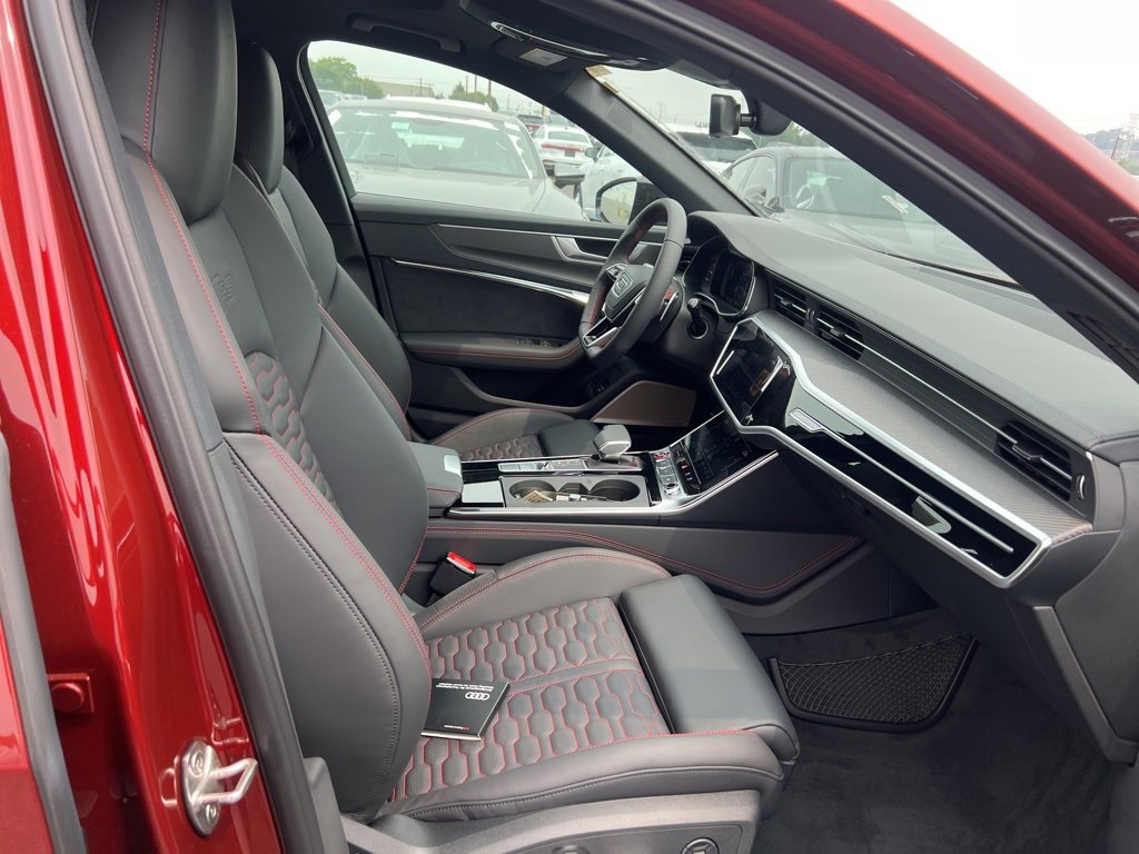 New 2025 Audi RS 6 performance image 11