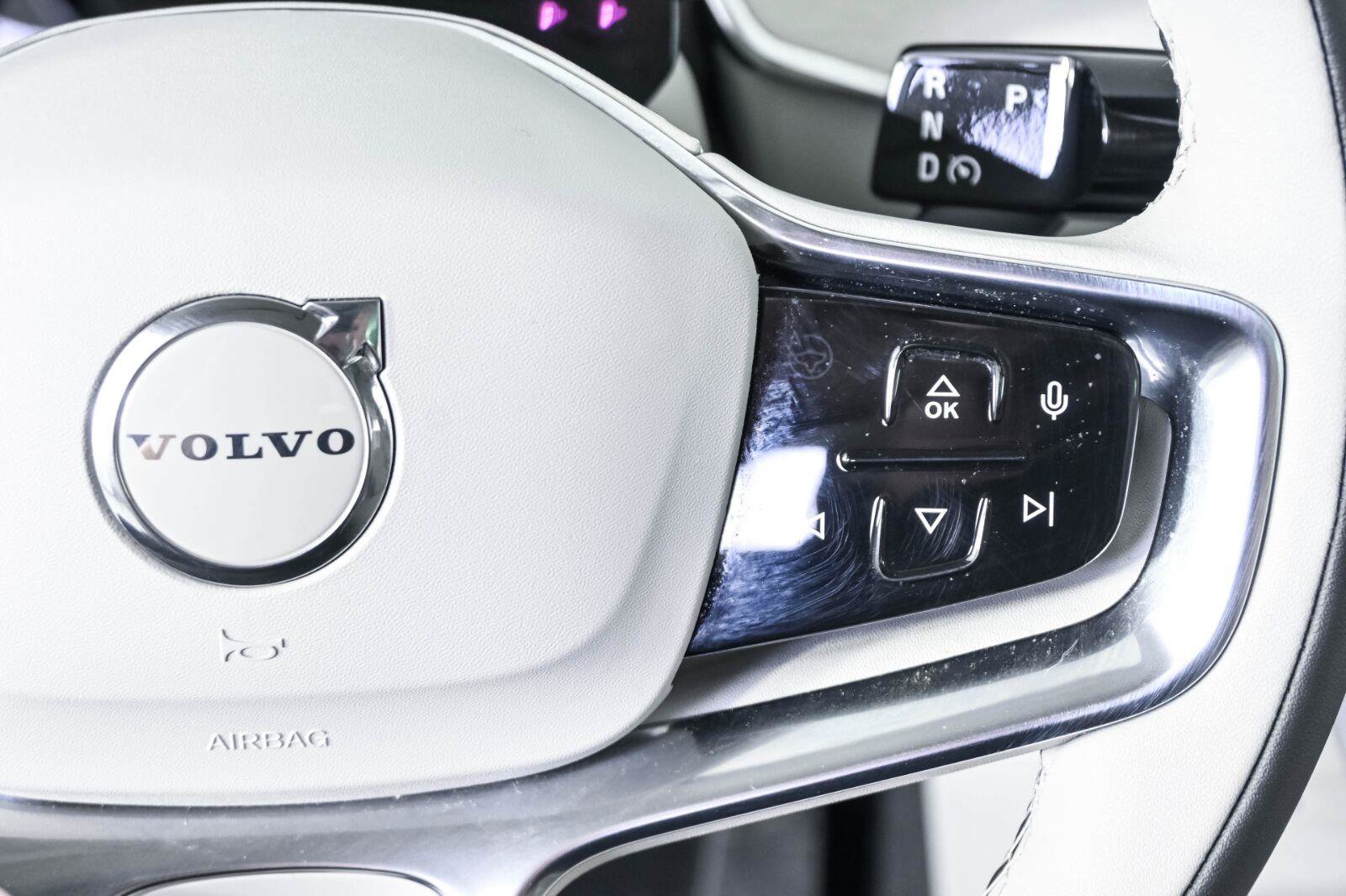 Used 2025 Volvo EX90 Ultra AWD/4WD image 11