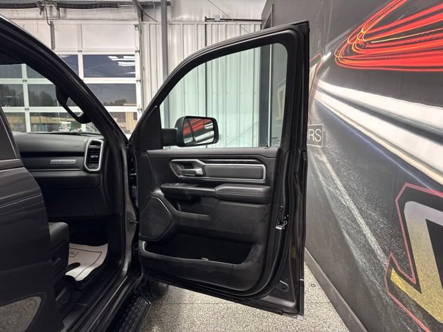 Used 2022 RAM 1500 Big Horn AWD/4WD image 26
