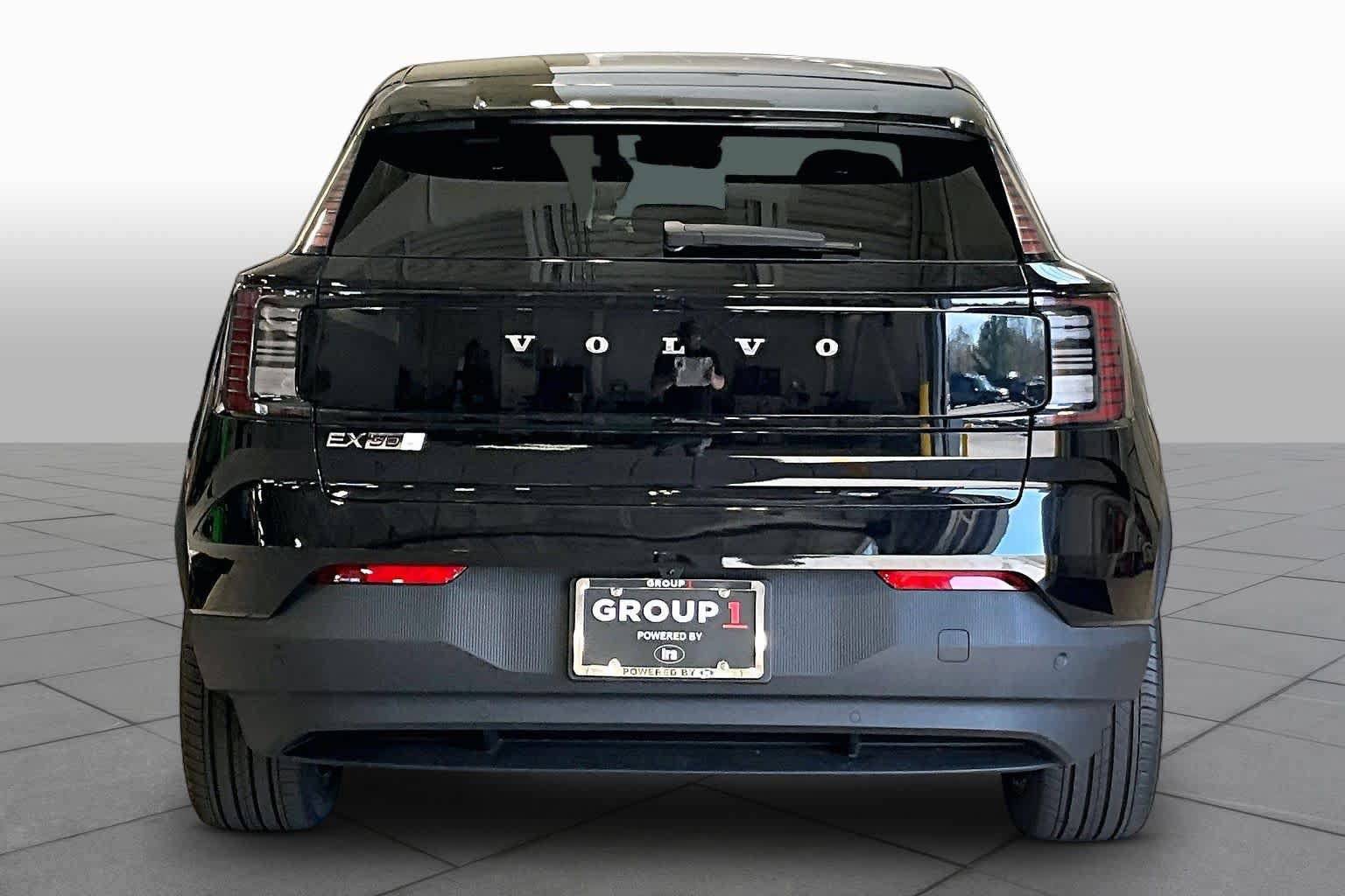 New 2026 Volvo EX30 Plus w/ Protection Package Premier AWD/4WD image 4