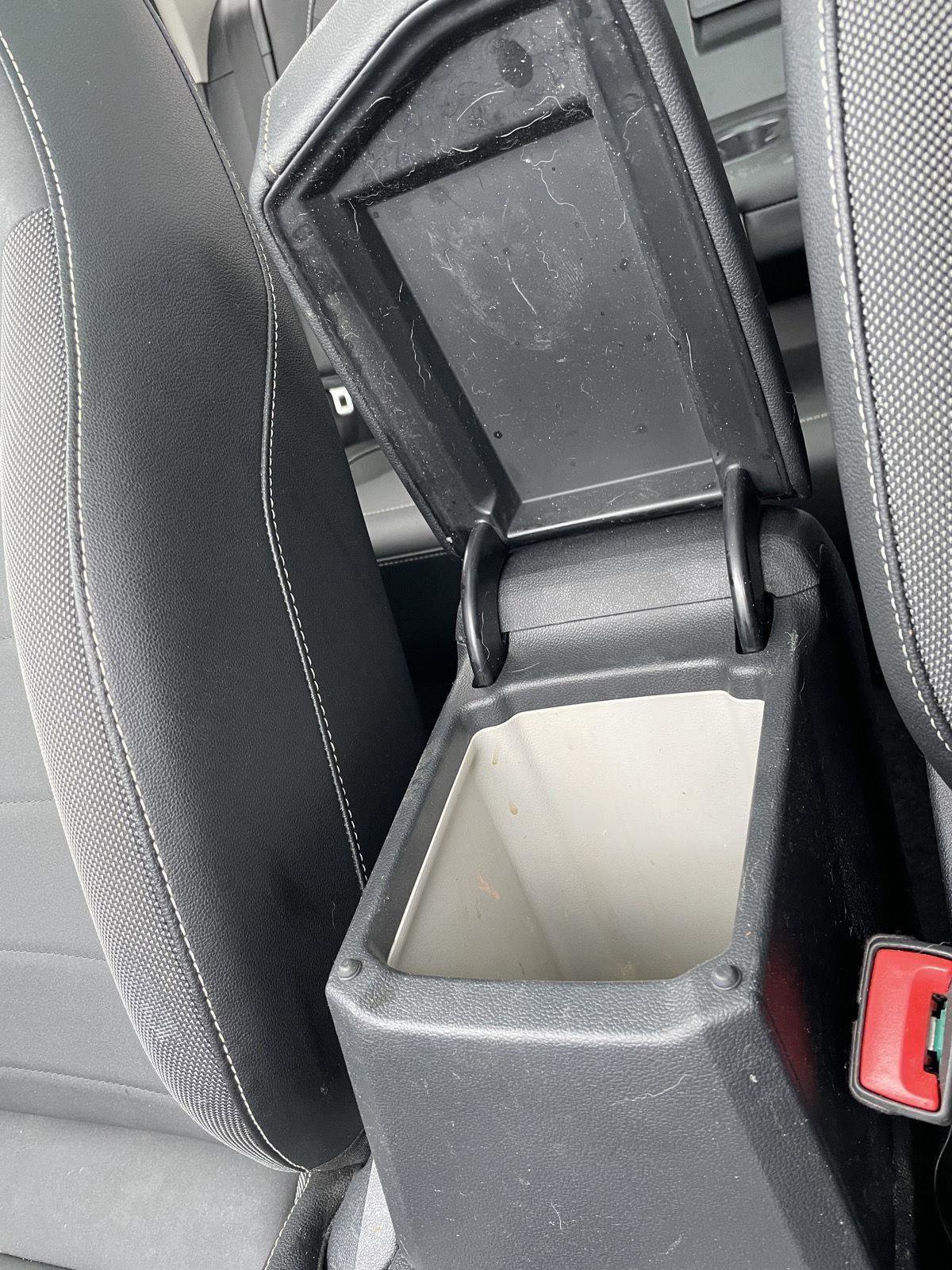 Used 2022 Volkswagen Taos SE w/ Panoramic Sunroof Package image 31