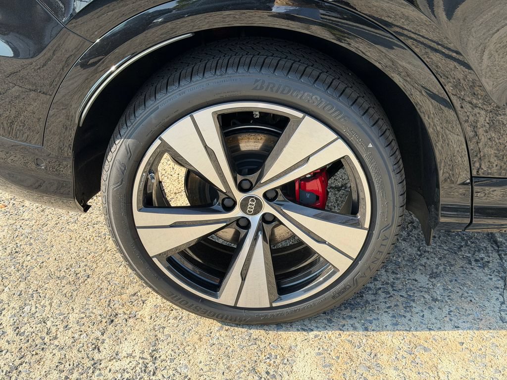 New 2026 Audi SQ5 Premium Plus AWD/4WD image 6