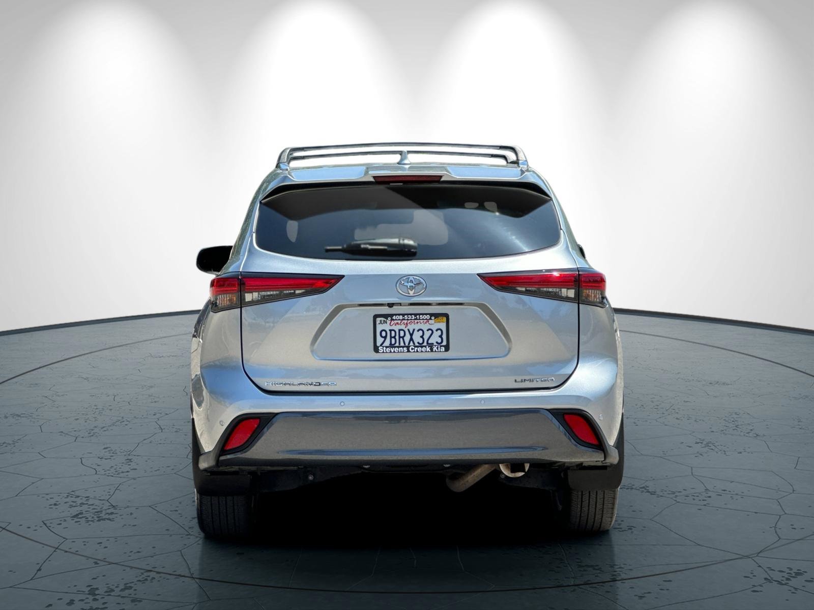 Used 2022 Toyota Highlander Limited image 5