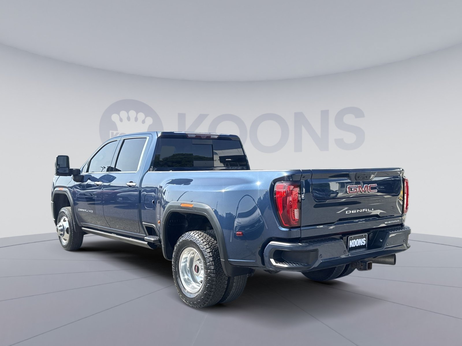 Used 2021 GMC Sierra 3500 Denali w/ Denali Ultimate Package AWD/4WD image 4