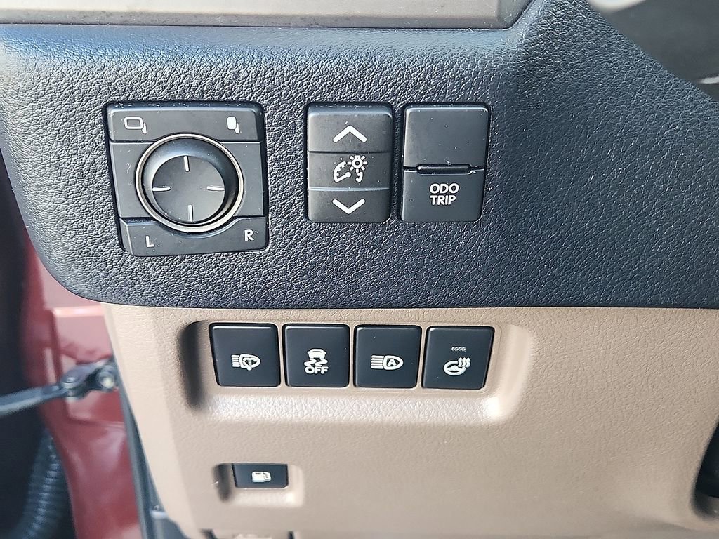 Used 2022 Lexus GX 460 Premium w/ Premium Plus Package image 22