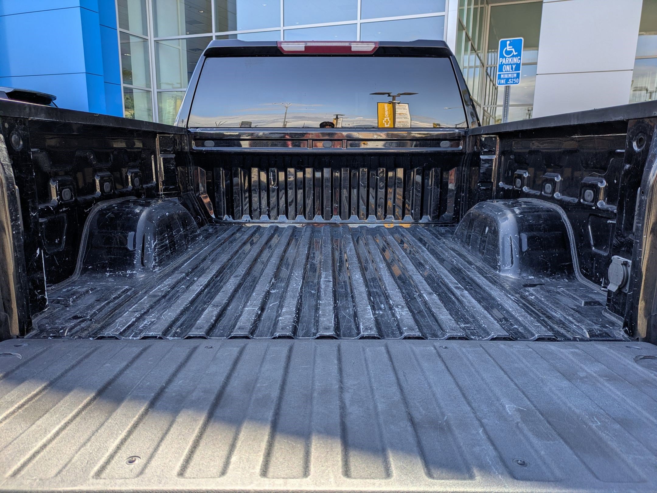 Used 2022 Chevrolet Silverado 1500 Custom RWD image 25