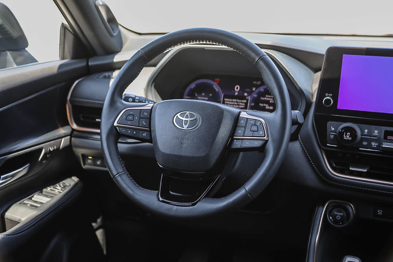 Certified 2025 Toyota Grand Highlander AWD Hybrid image 16