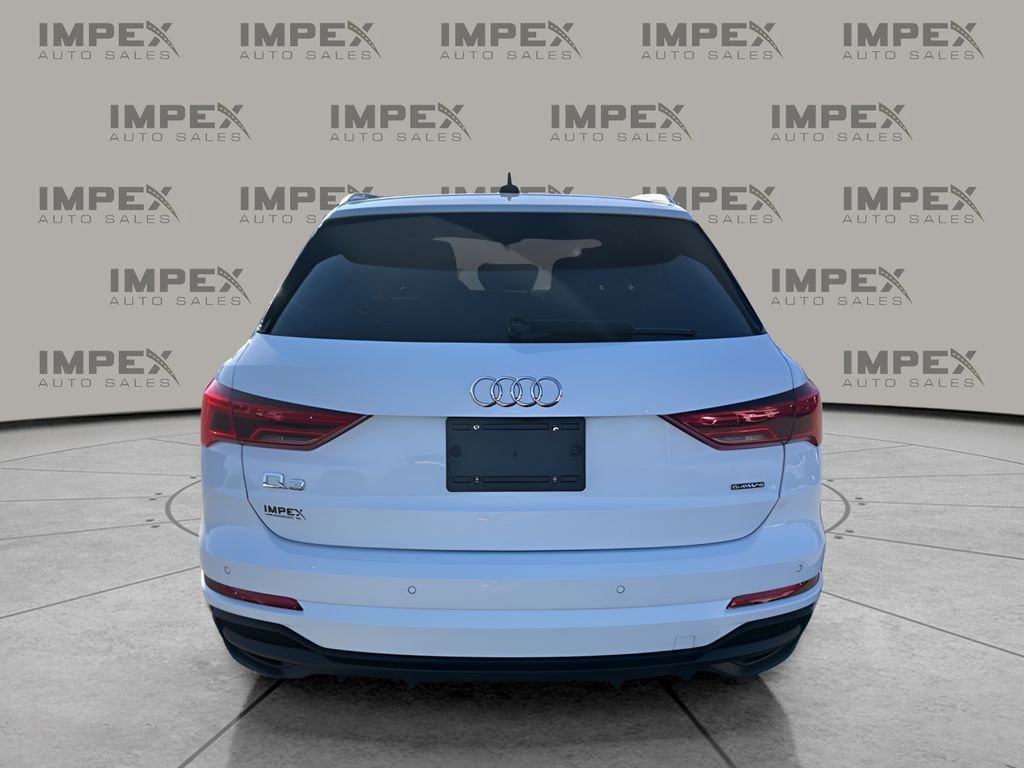 Used 2025 Audi Q3 2.0T Premium image 4