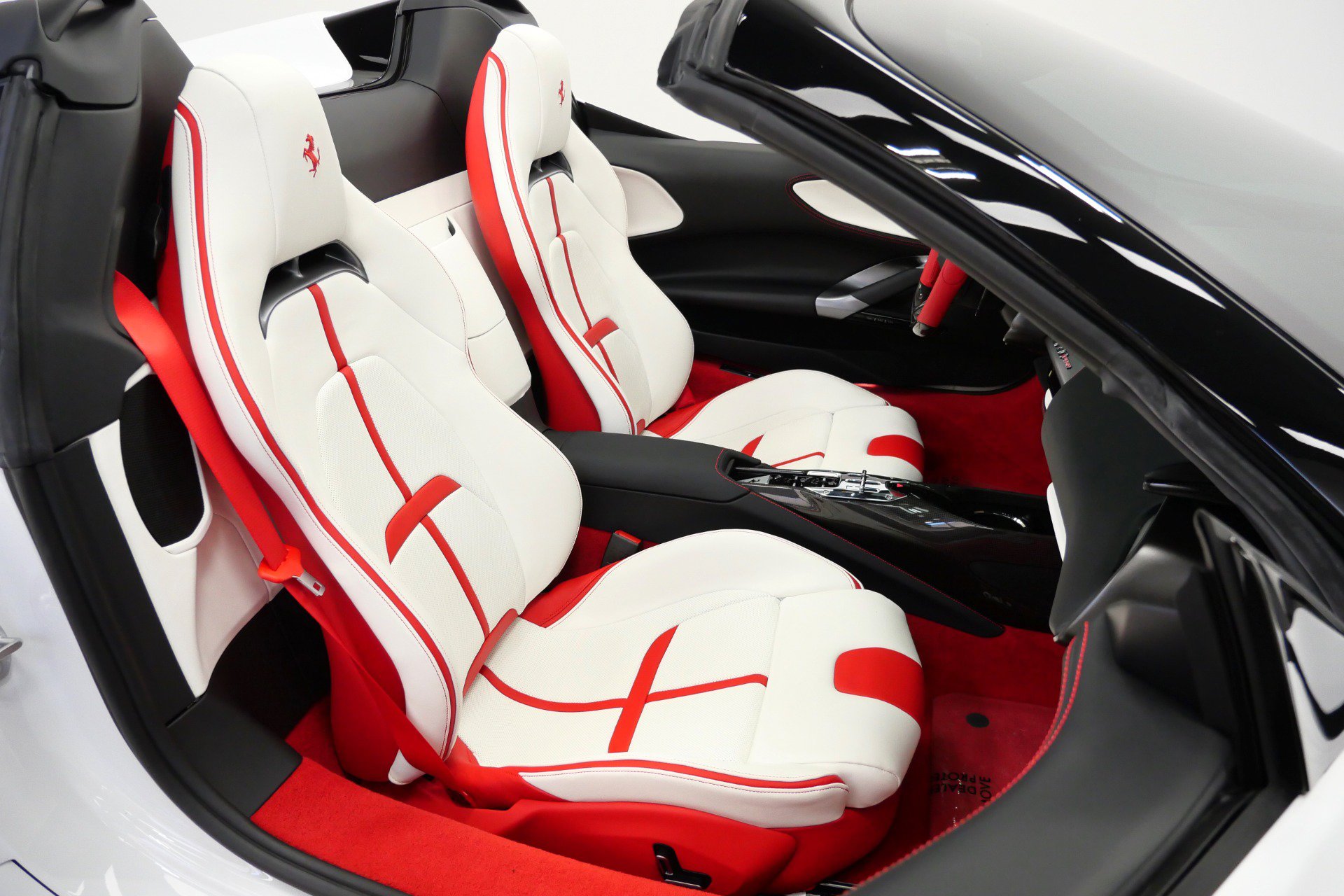 Used 2025 Ferrari SF90 Spider AWD/4WD image 28