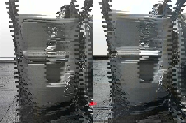 Certified 2025 Mercedes-Benz GLA 250 4MATIC image 24