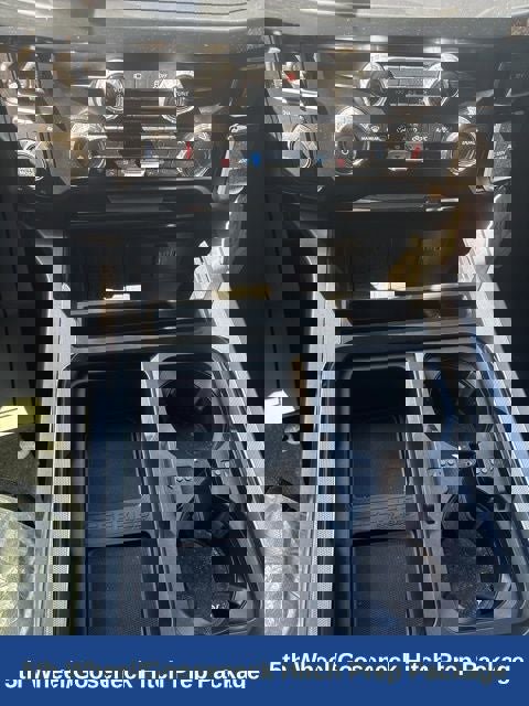 Used 2025 Ford F350 Lariat w/ Chrome Package image 15