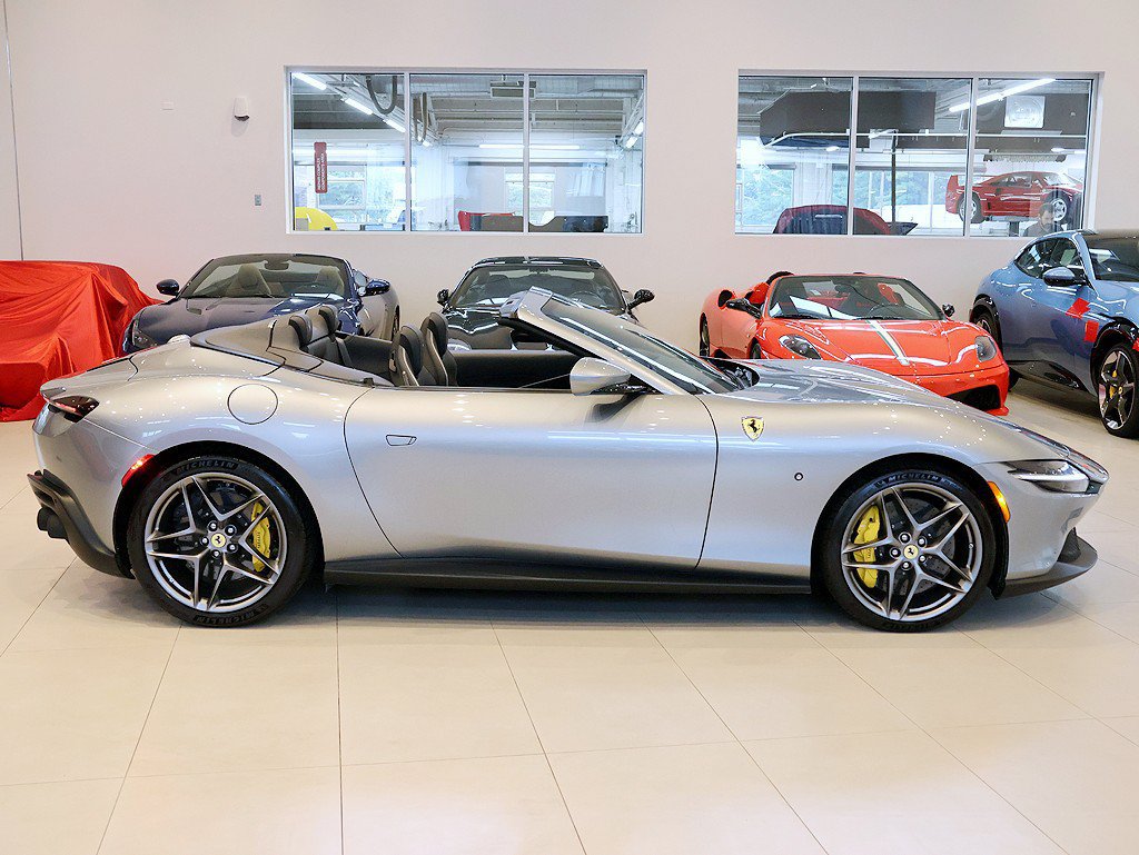 Certified 2026 Ferrari Roma Spider RWD image 26