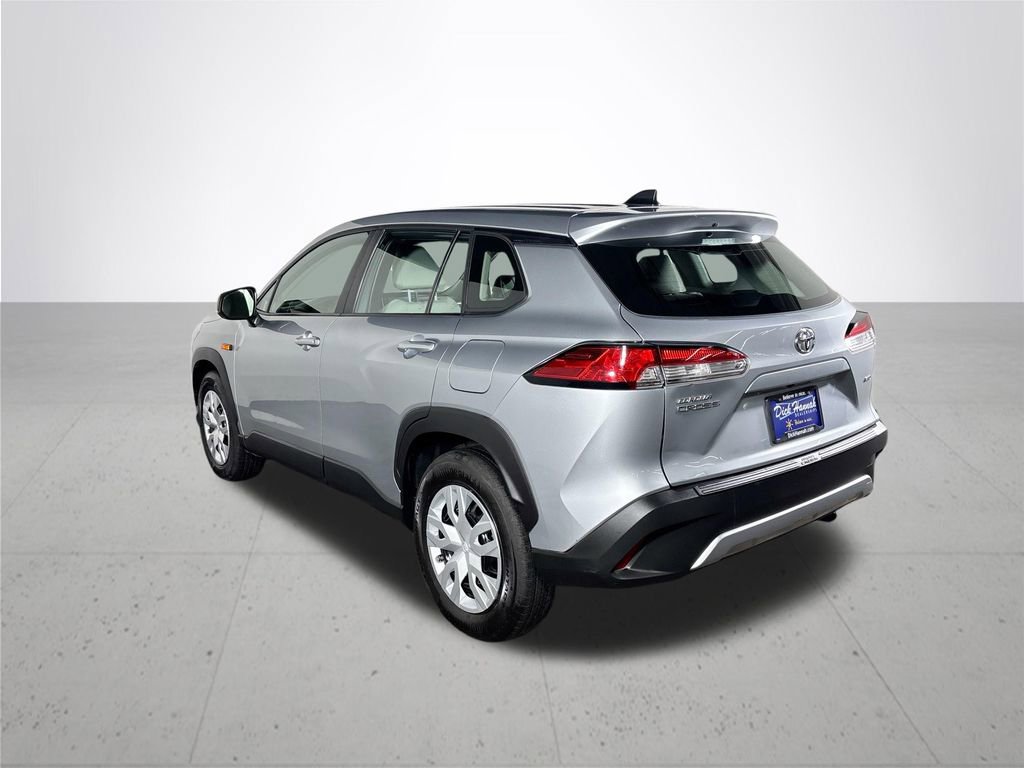 Used 2022 Toyota Corolla Cross L image 8