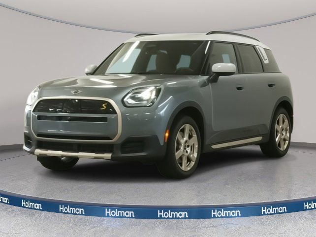 Used 2025 MINI Cooper Countryman SE image 1