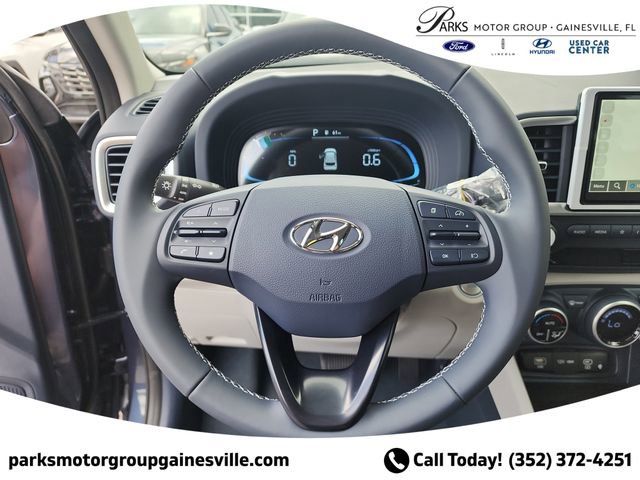 New 2025 Hyundai Venue Limited image 27