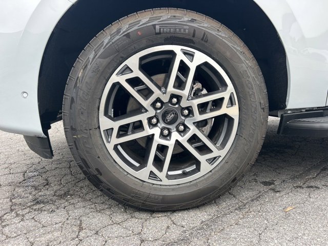 New 2025 Ford Expedition Active image 11