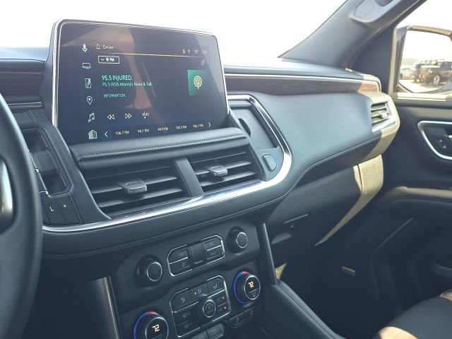 Used 2023 Chevrolet Tahoe Z71 w/ Luxury Package AWD/4WD image 29