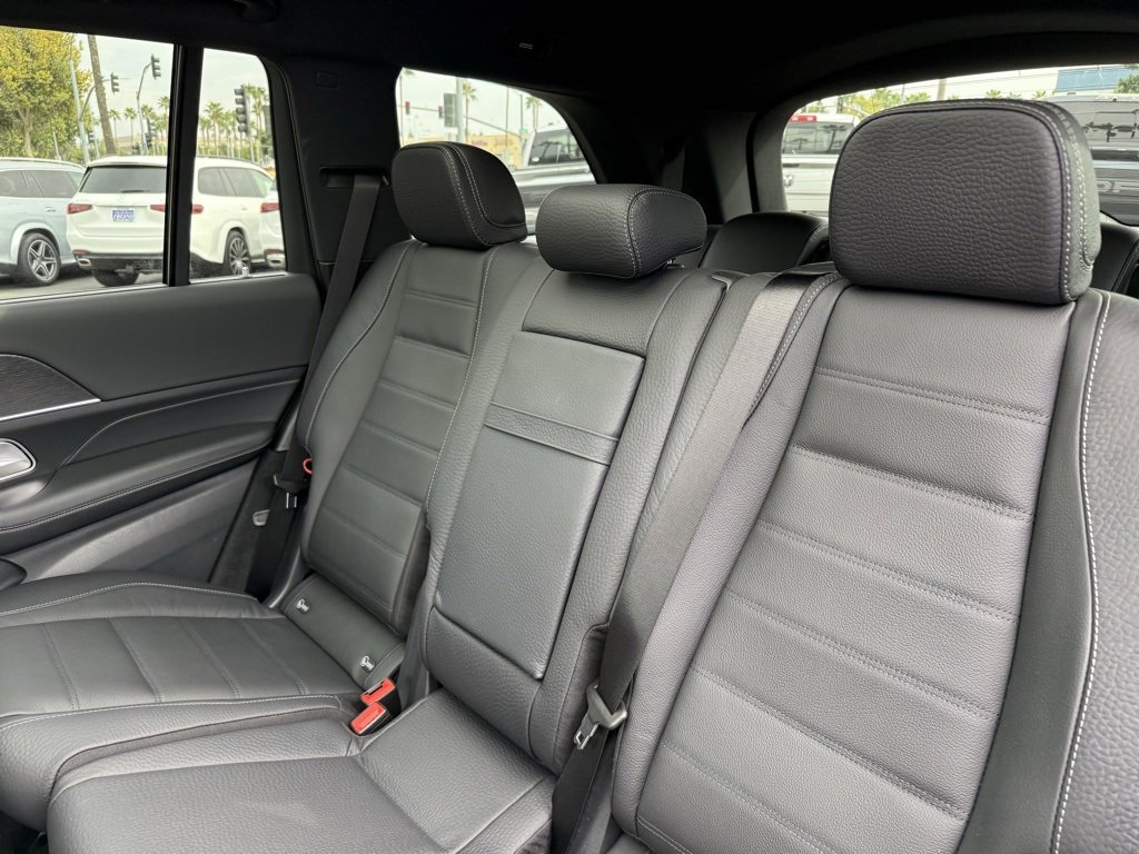 New 2026 Mercedes-Benz GLS 580 4MATIC image 13