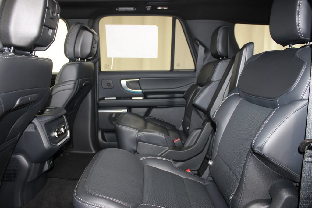 New 2027 Ford Expedition Max Platinum w/ Stealth Performance Package AWD/4WD image 20