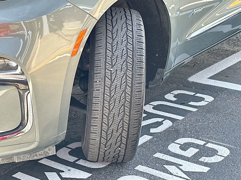 Used 2023 Buick Enclave Avenir w/ Avenir Technology Package image 25