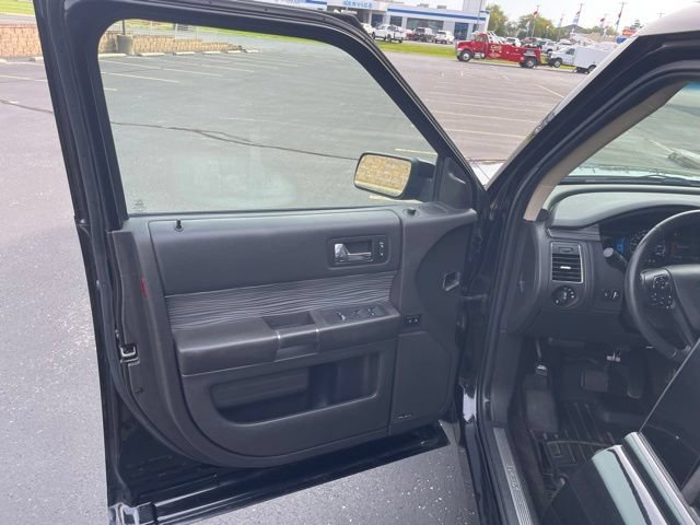 Used 2019 Ford Flex Limited w/ Appearance Package AWD/4WD image 18