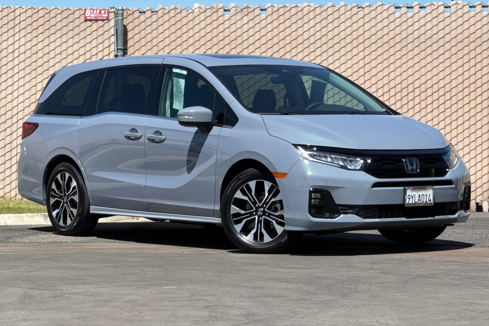 Used 2026 Honda Odyssey Elite video 2