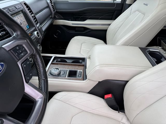 Used 2019 Ford Expedition Platinum image 9