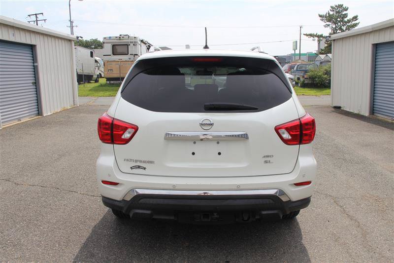 Used 2018 Nissan Pathfinder SL w/ SL Premium Package AWD/4WD image 6