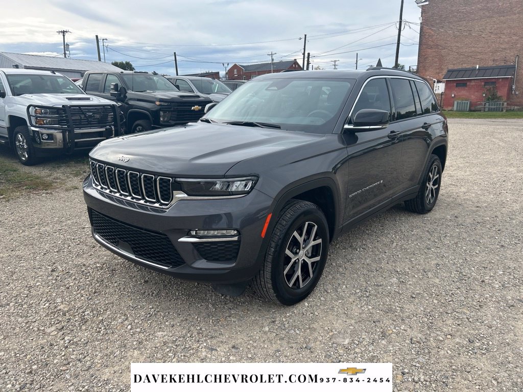 Used 2024 Jeep Grand Cherokee Limited w/ Trailer Tow Package AWD/4WD image 1