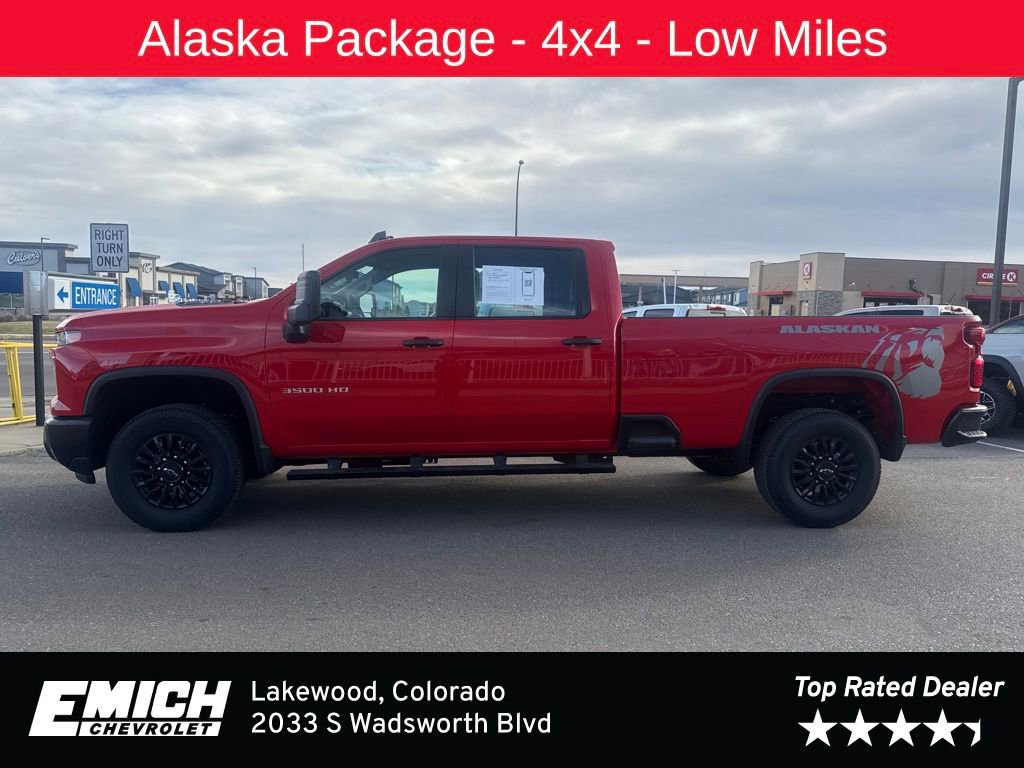 Used 2024 Chevrolet Silverado 3500 W/T image 2