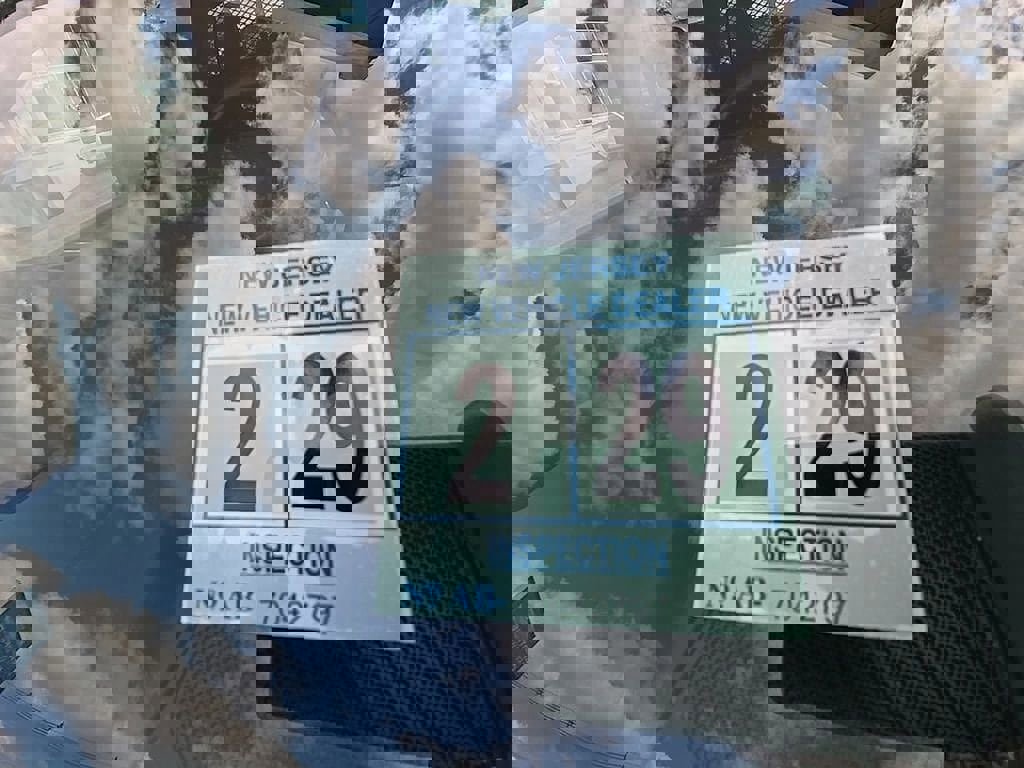 Used 2024 Chevrolet Silverado 2500 LT w/ Convenience Package image 78