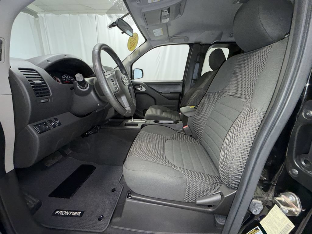 Used 2019 Nissan Frontier SV AWD/4WD image 11