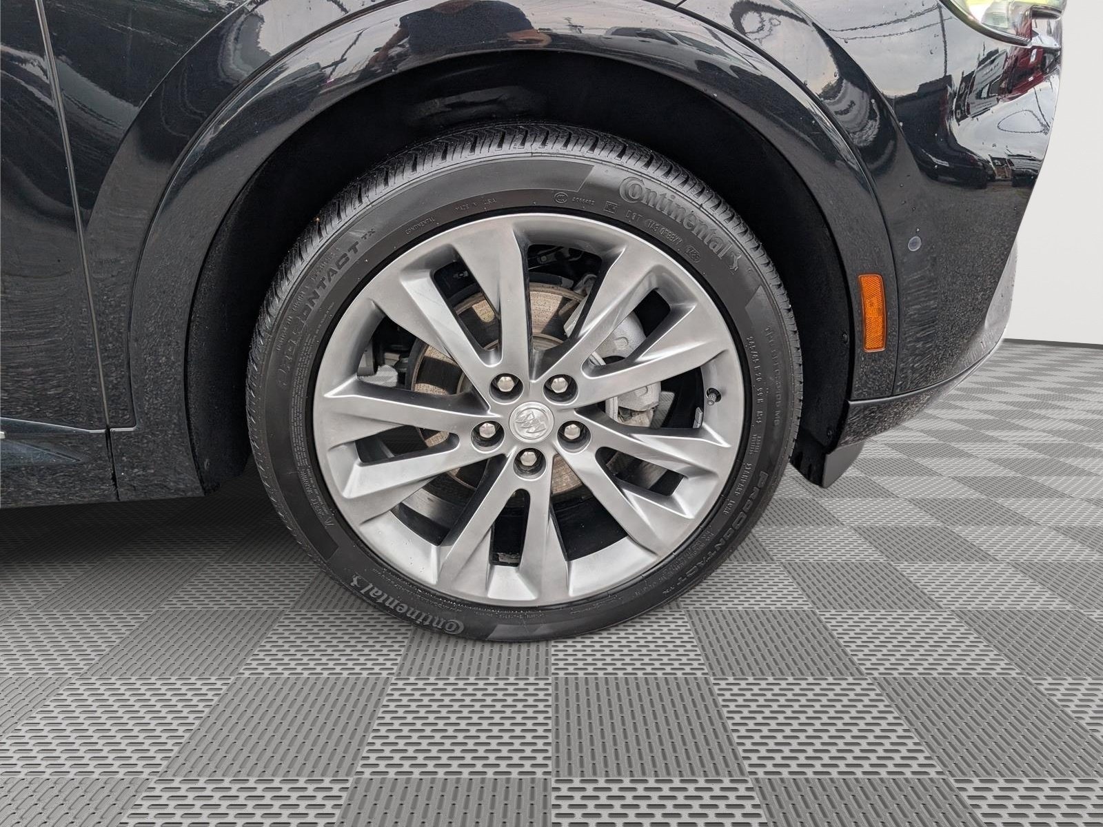 Used 2021 Buick Envision Avenir w/ Technology Package II AWD/4WD image 9