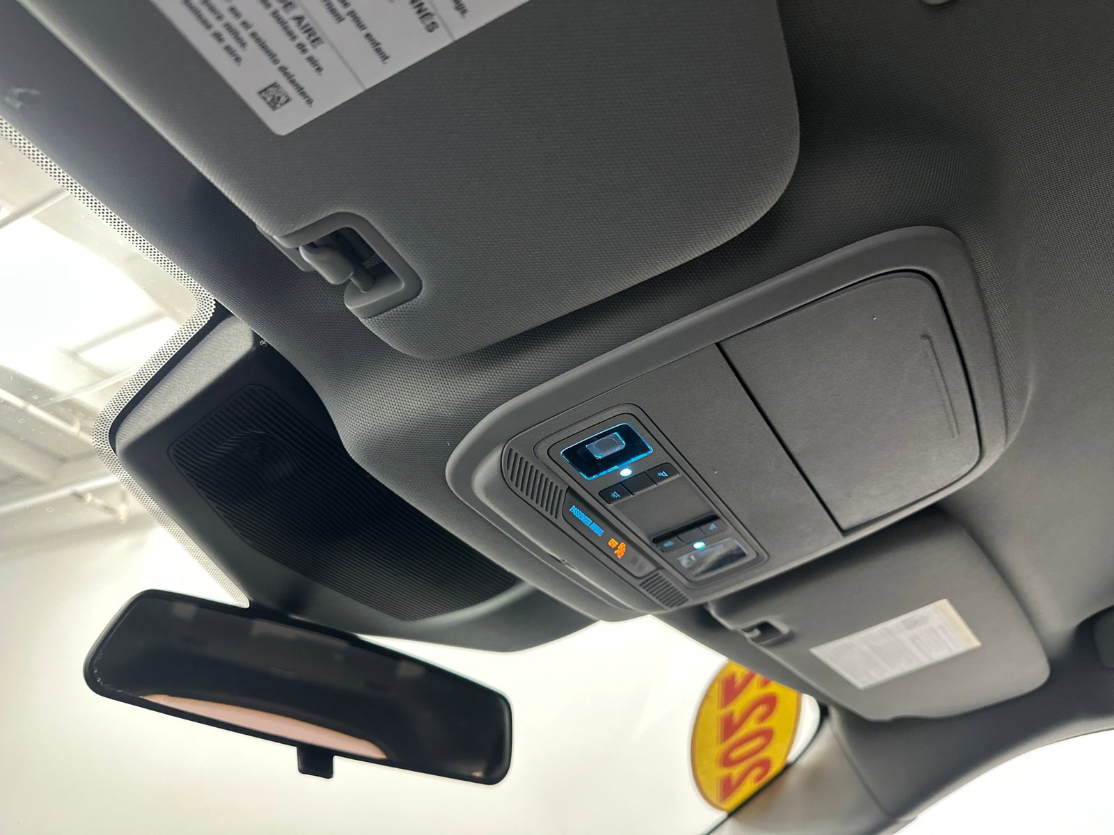 Used 2022 Ford Explorer XLT w/ Equipment Group 202A image 32