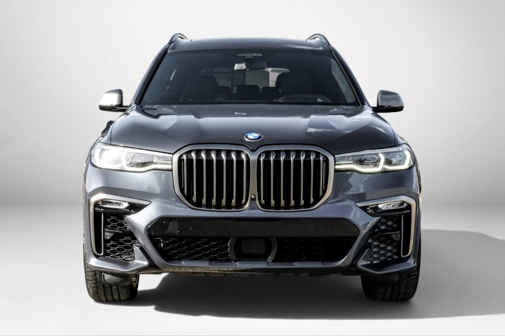 Used 2021 BMW X7 M50i w/ Dynamic Handling Package AWD/4WD image 3