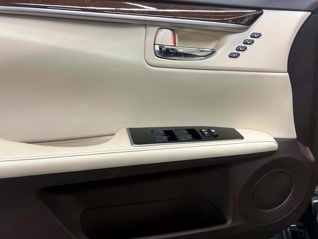 Used 2017 Lexus ES 350 w/ Navigation System Package image 17