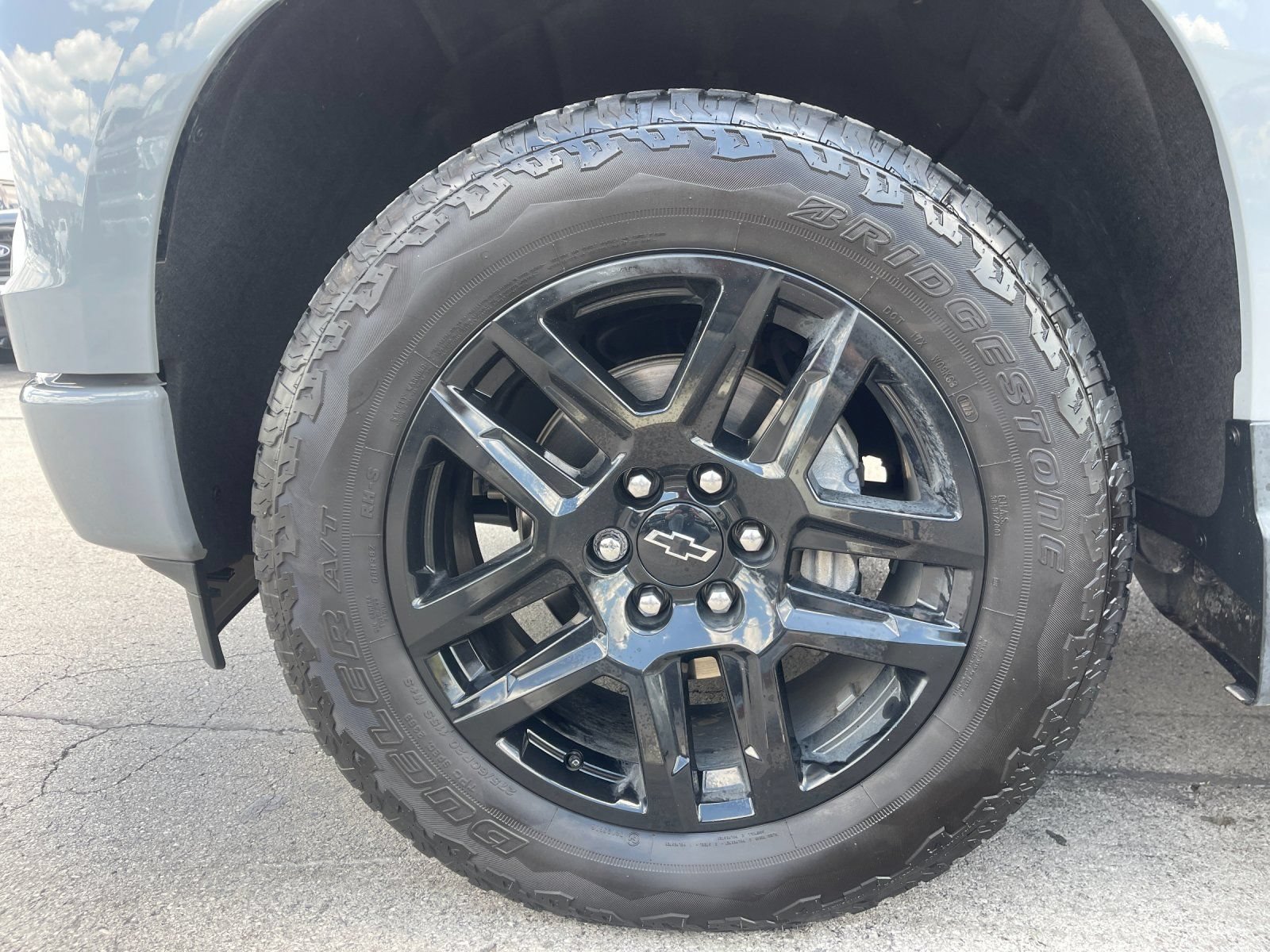 Used 2024 Chevrolet Silverado 1500 RST w/ LPO, Dark Essentials Package RWD image 31
