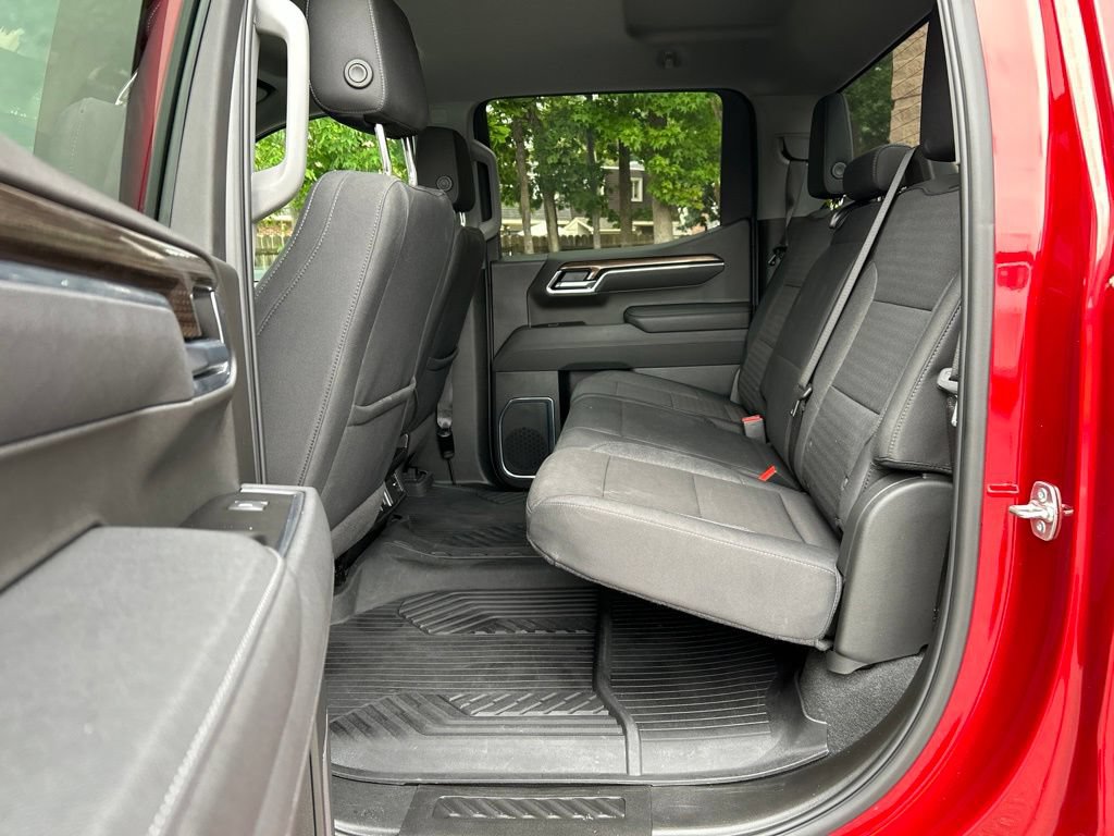 Used 2025 Chevrolet Silverado 1500 LT Trail Boss w/ Protection Package AWD/4WD image 27