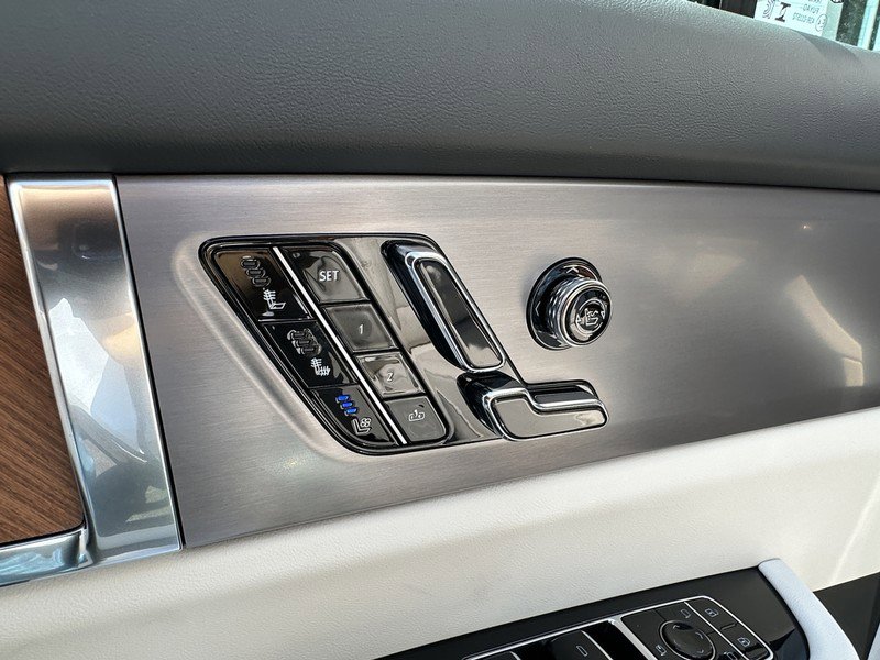 New 2026 Cadillac Vistiq Sport image 18