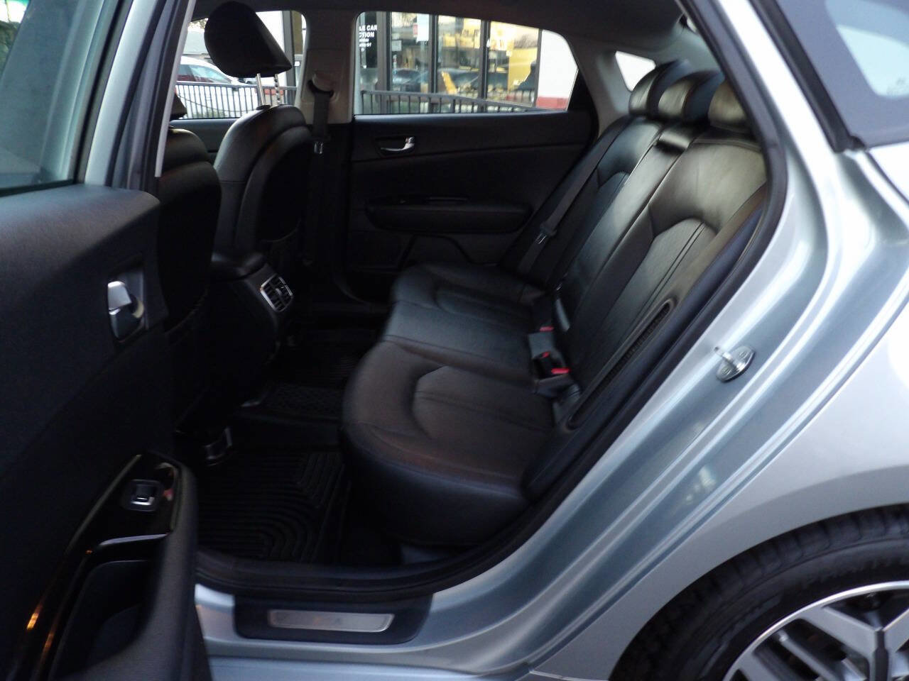 Used 2020 Kia Optima EX image 10
