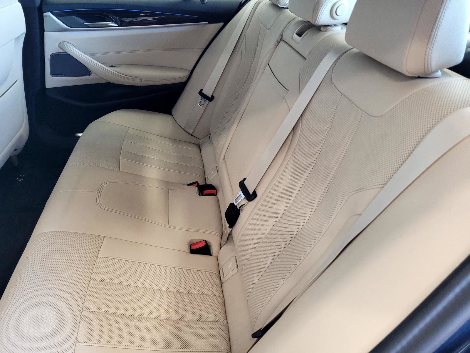 Certified 2023 BMW 530e xDrive w/ Premium Package AWD/4WD image 17