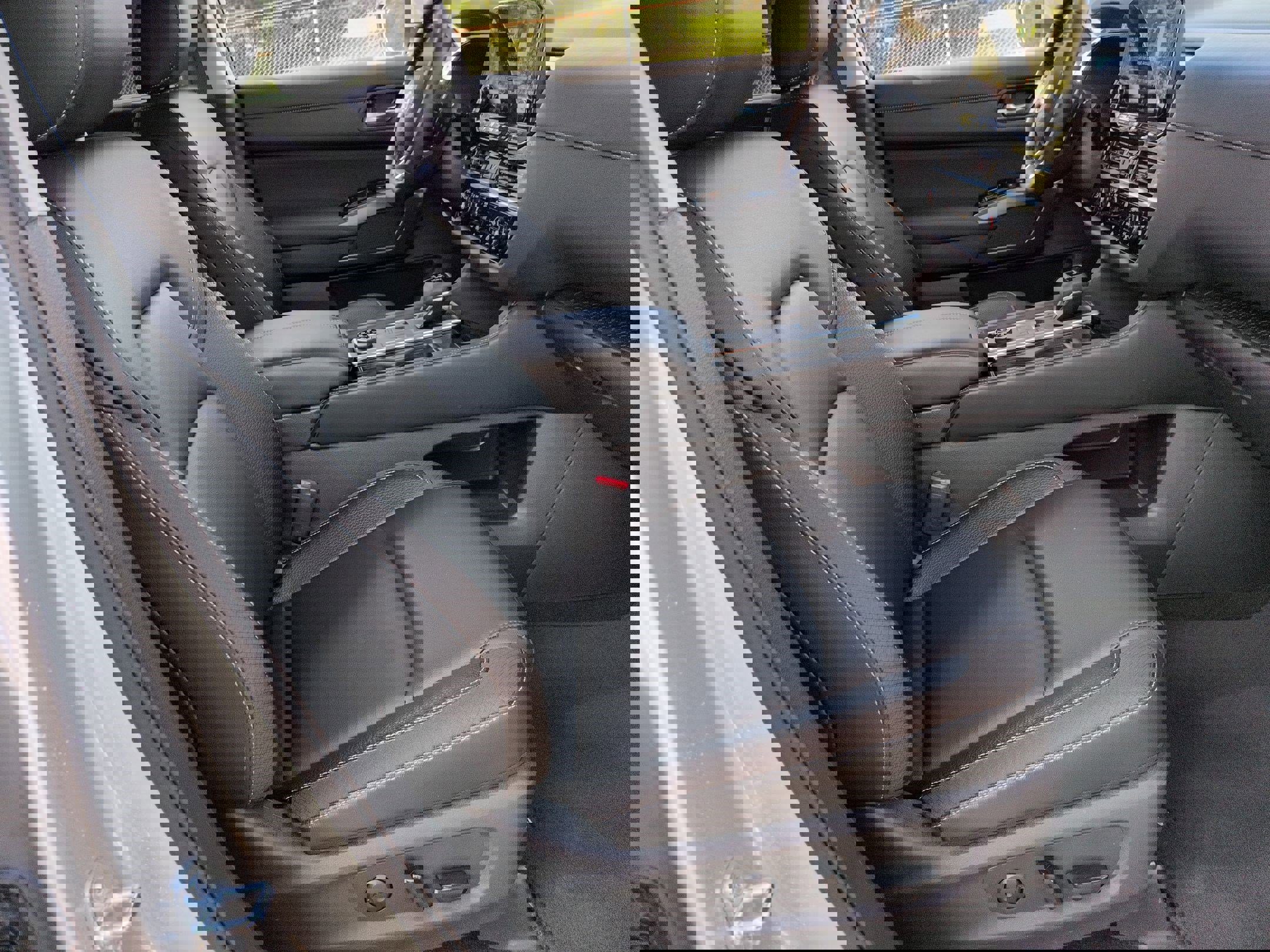 Certified 2025 Nissan Pathfinder SL image 35