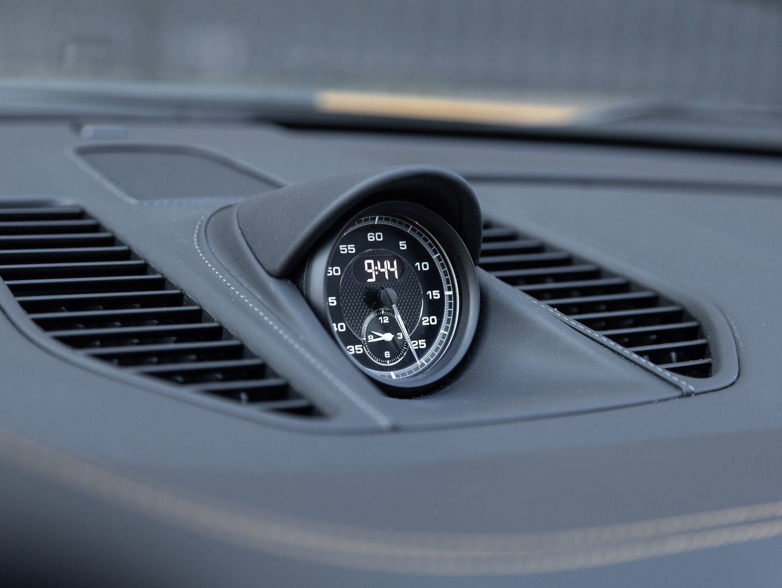 Certified 2018 Porsche 911 Turbo S image 25