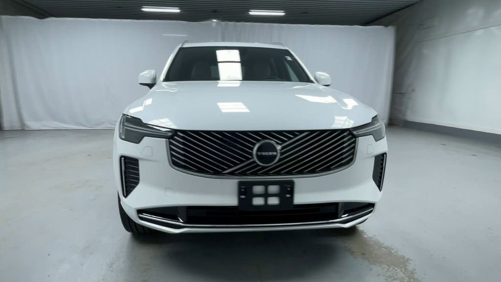 New 2026 Volvo XC90 B6 Core image 15