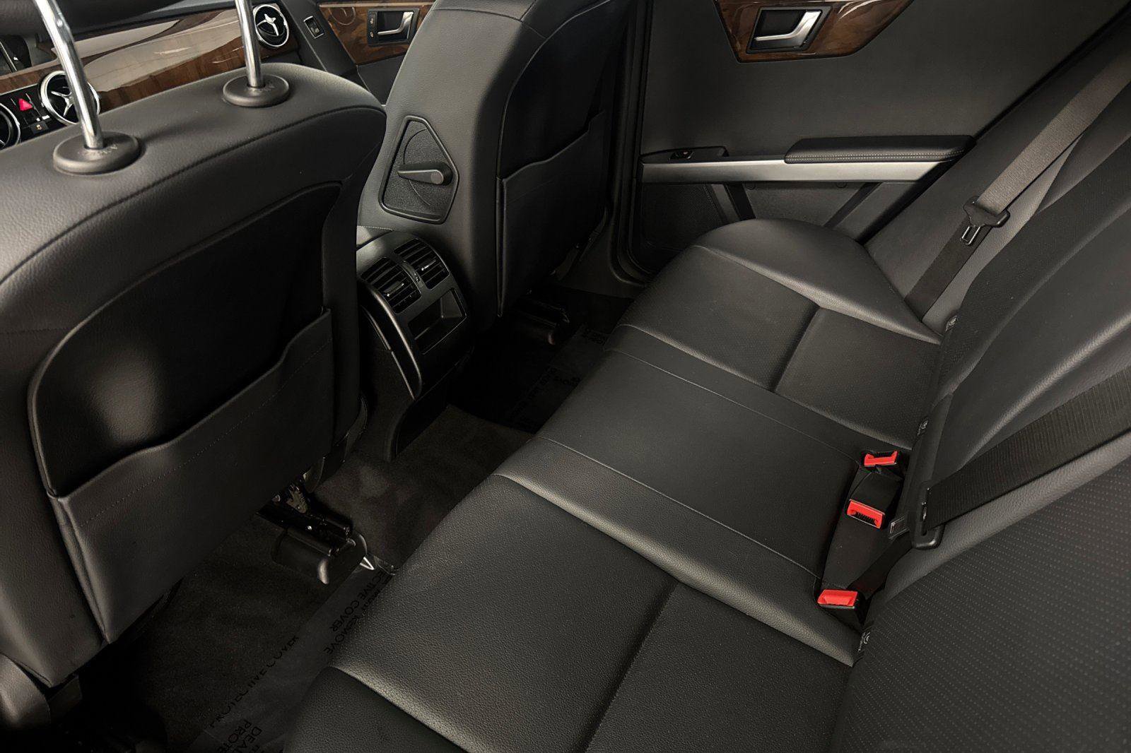 Used 2015 Mercedes-Benz GLK 350 4MATIC image 11