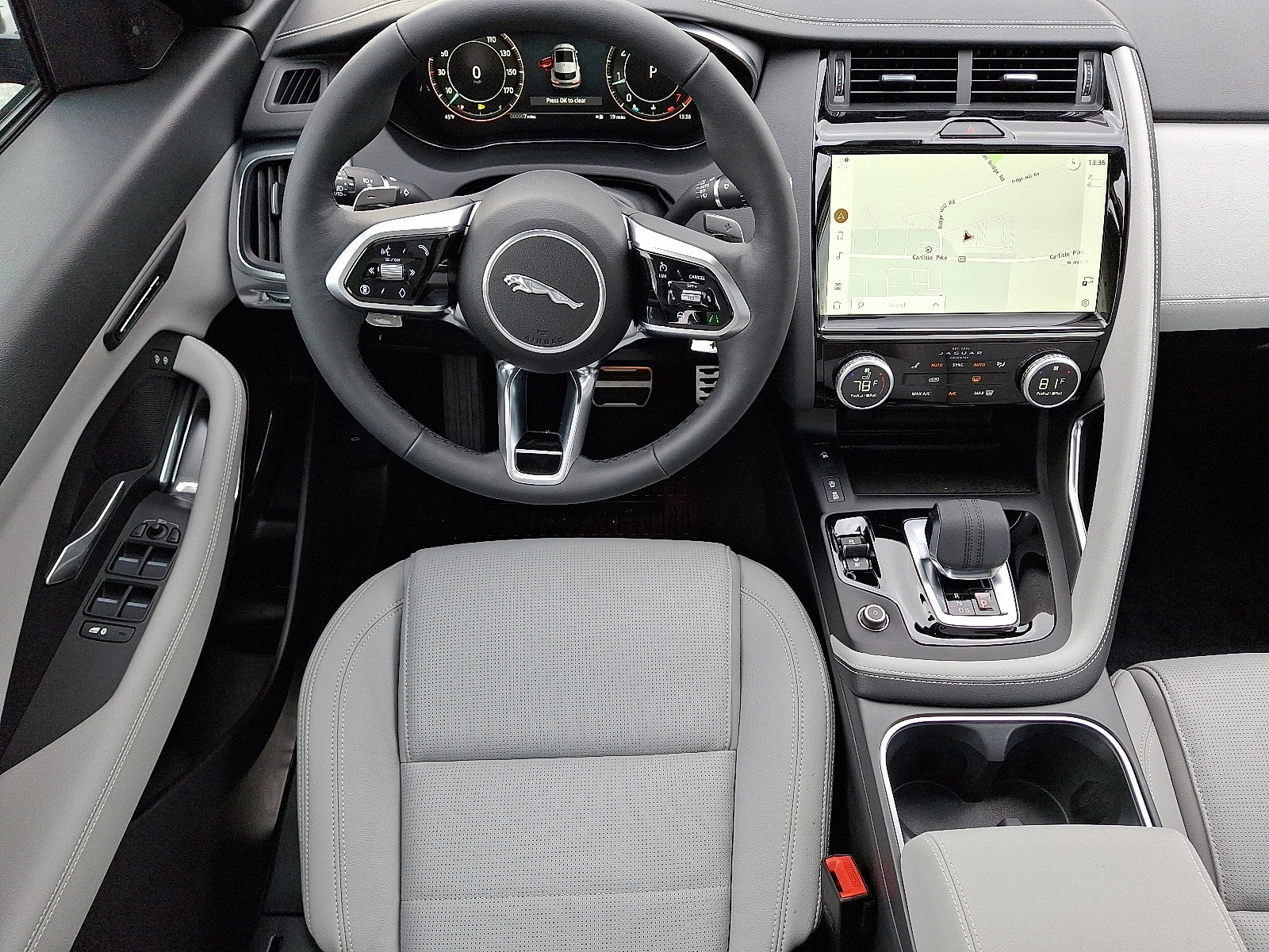 New 2024 Jaguar E-PACE R-Dynamic SE AWD/4WD image 9