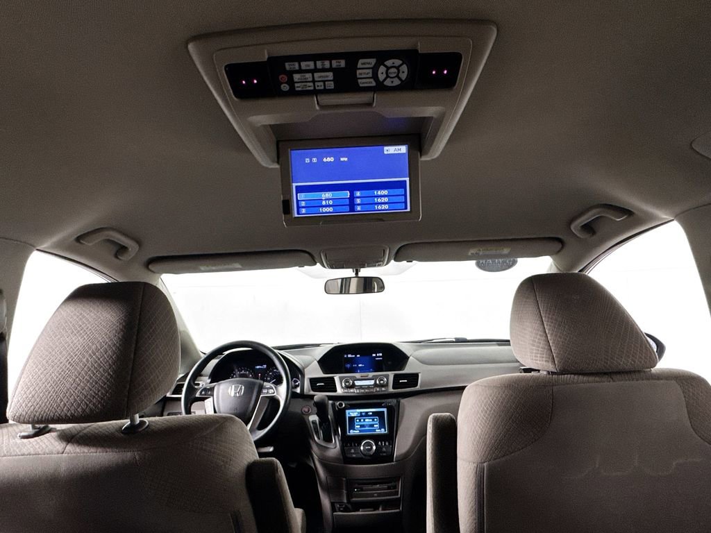 Used 2016 Honda Odyssey SE image 25